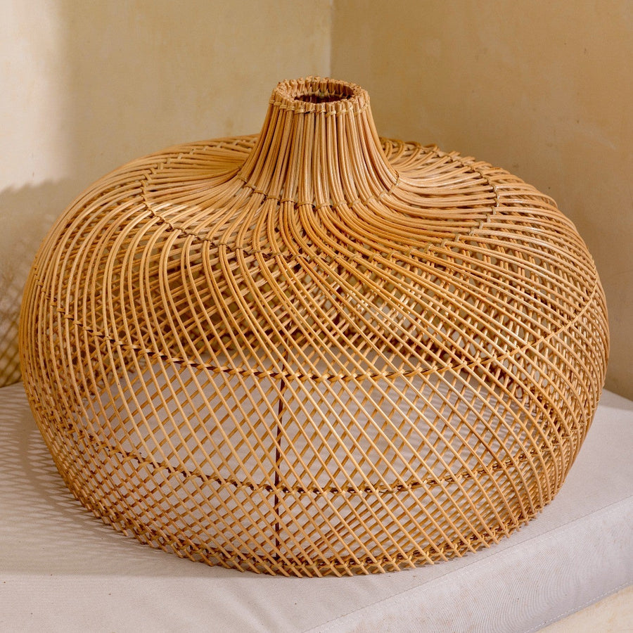 Boho Lampe Amara aus Rattan, natur