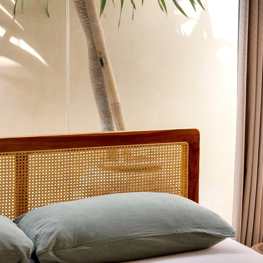 Rattan Kopfteil Kami mit Teakholz-Rahmen