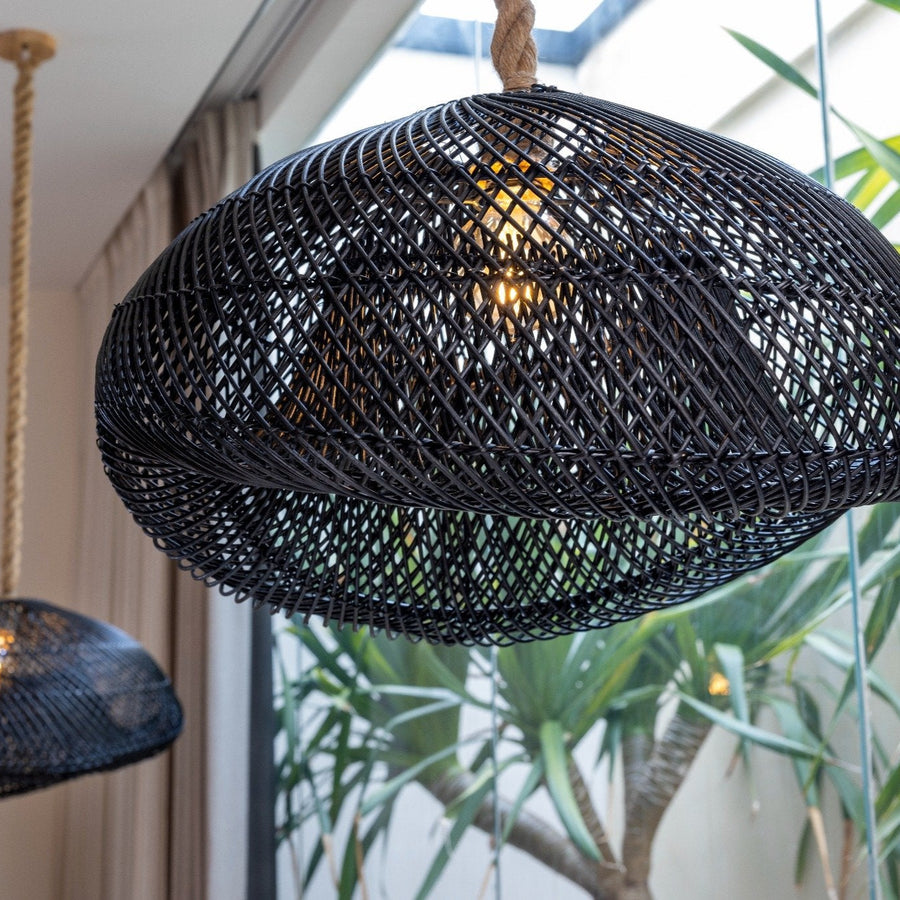 Rattan Lampe Bayu, schwarz
