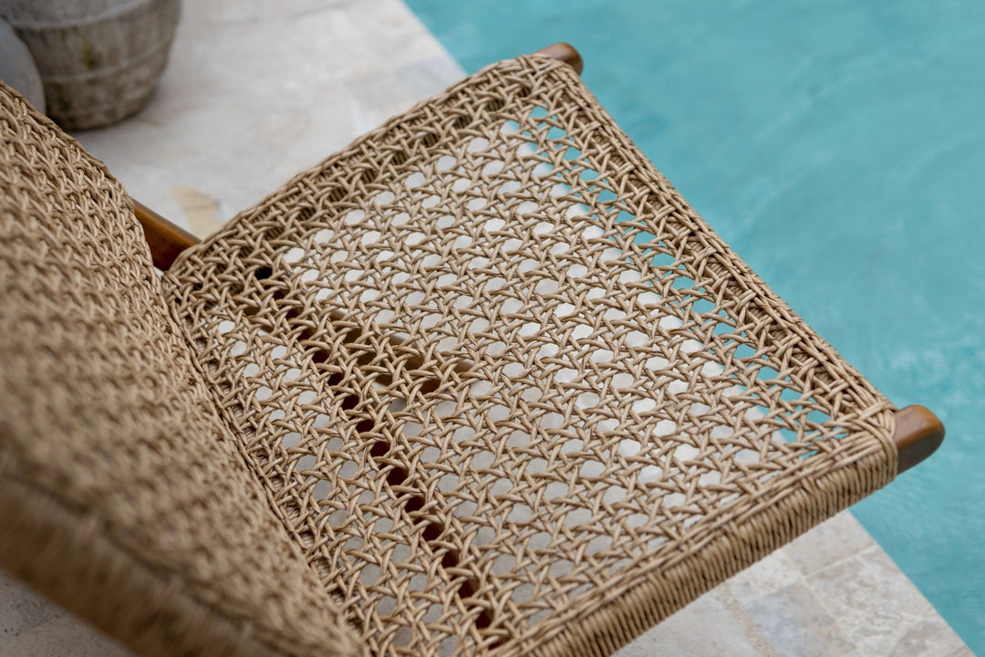 Boho Loungesessel Vaela aus Teakholz