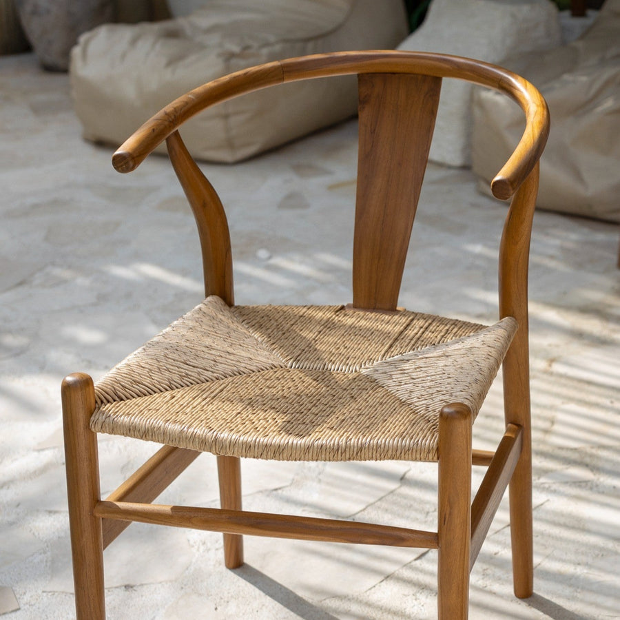 Boho Stuhl Alara aus Teakholz