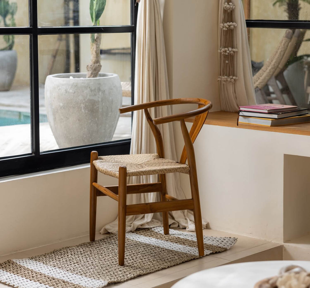 Skandi Stuhl Alara in wohnlicher Umgebung