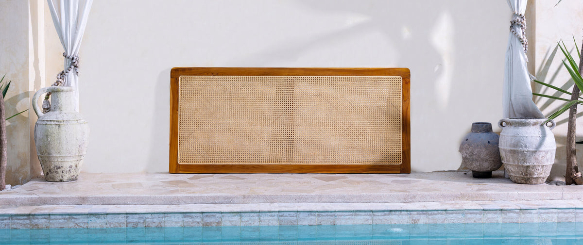 Kopfteil Kami mit Wiener Geflecht am Pool