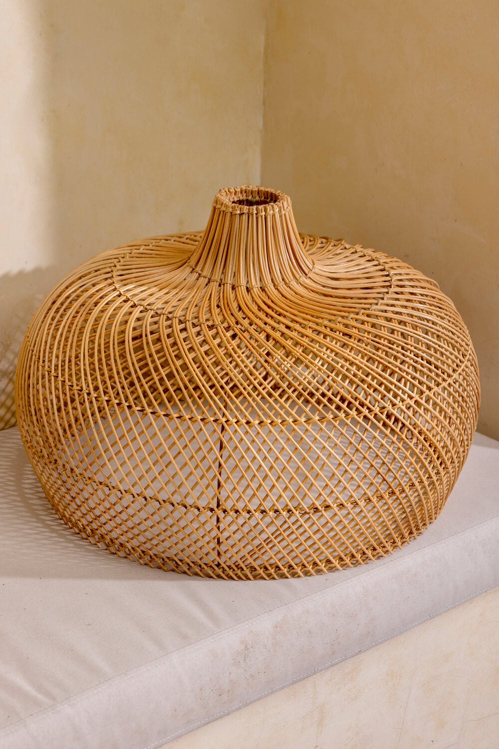 Rattan Lampe im Boho Stil